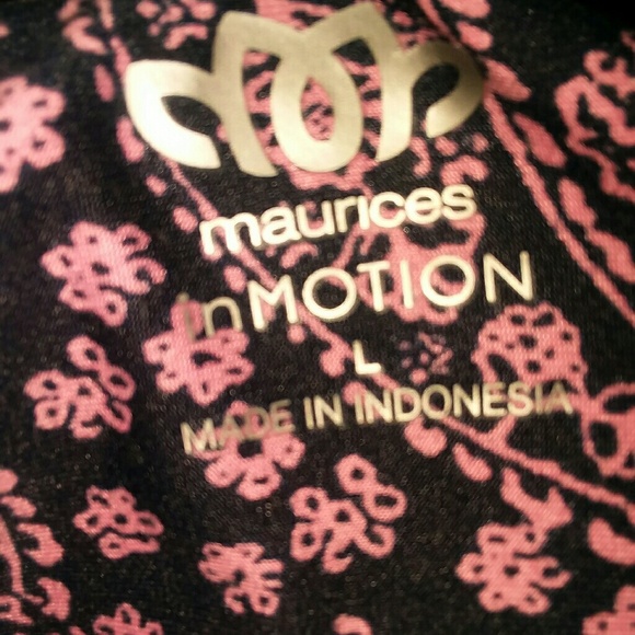 MAURCIES SPRING OUTFIT CAPRIS & BLACK CARDIGAN - Picture 2 of 2